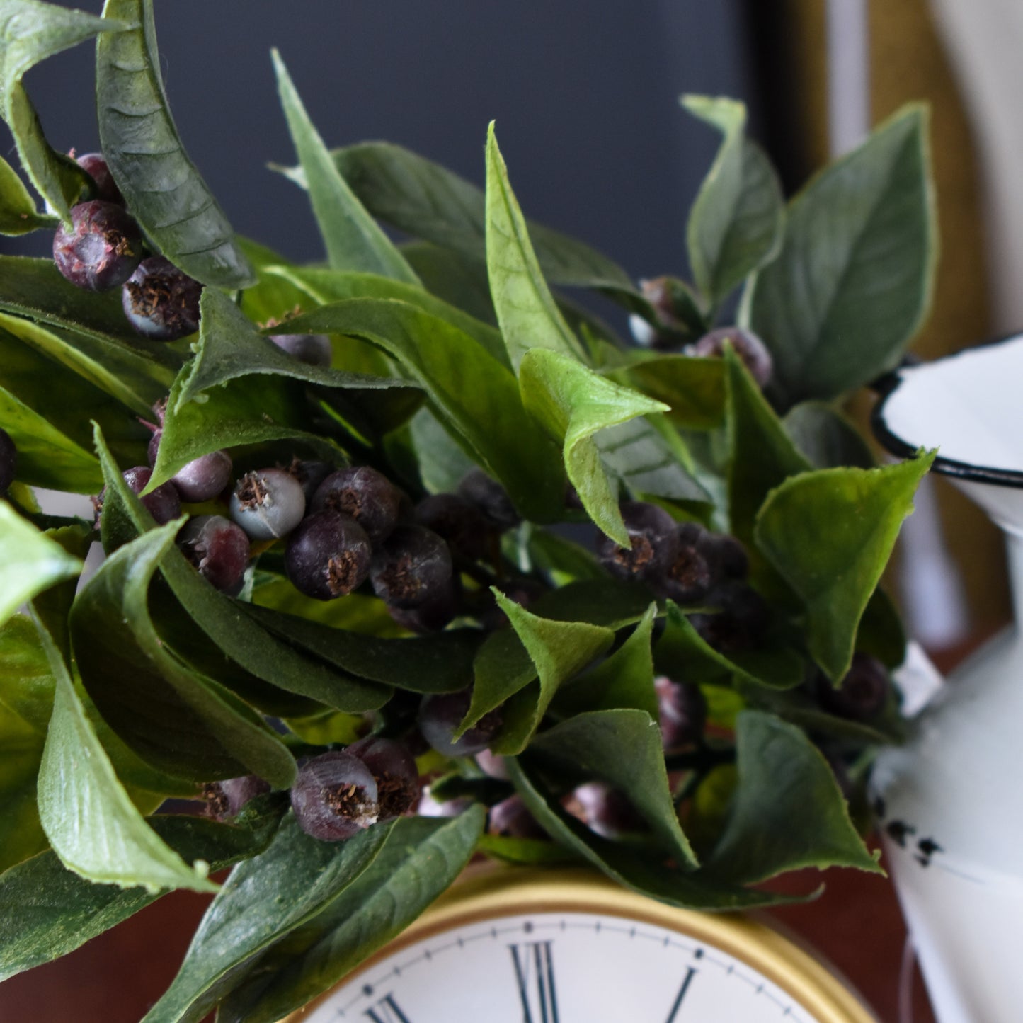 Laurel Berry Leaf Spray