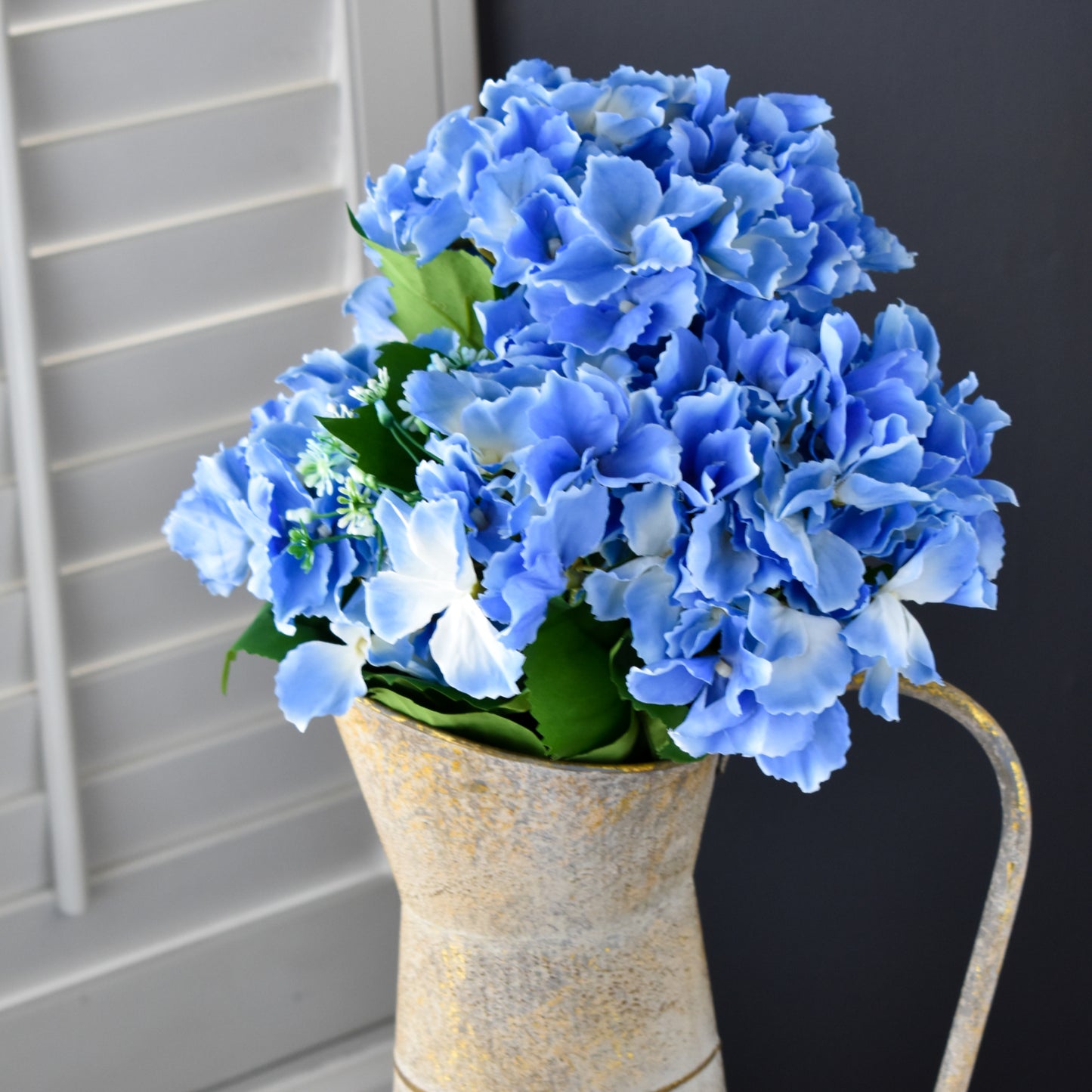 Hydrangea Bush Blue 23"