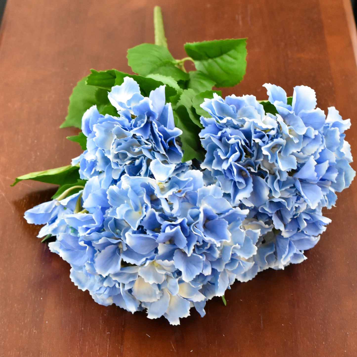 Hydrangea Bush Blue 23"