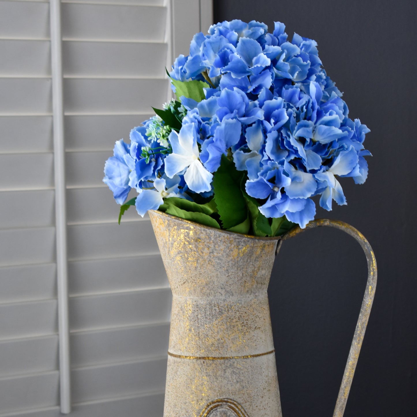 Hydrangea Bush Blue 23"