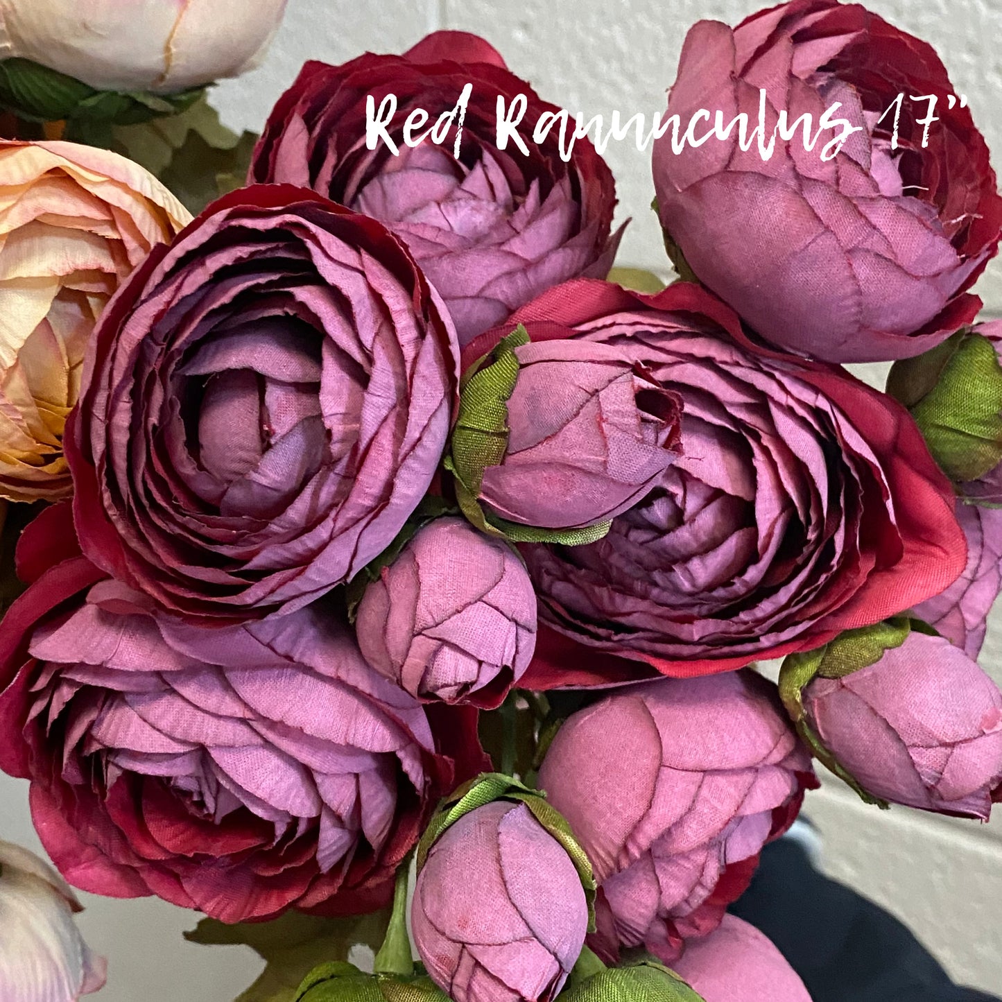 Ranunculus Bundle - Red 17"