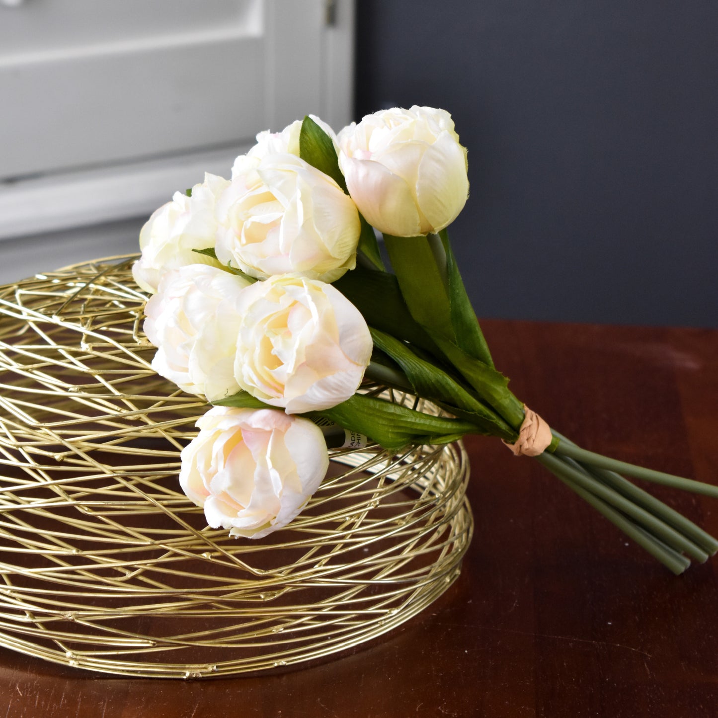 Mini Tulip Bundle - Cream/White